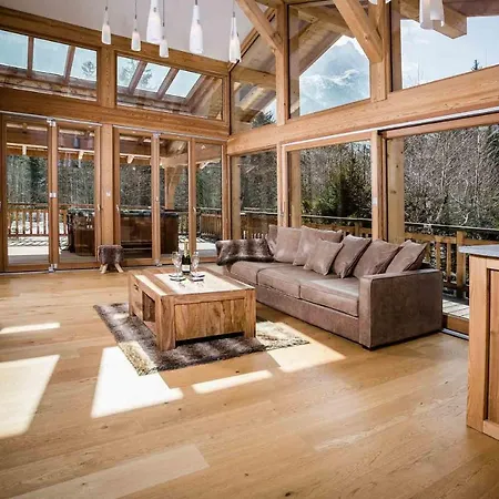 Chalet Les Brimbelles - All Year Chalet Chamonix